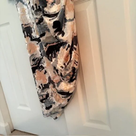 ✨NWT ELOQUII Printed Velvet Mock Neck Dress – Size 20✨ - Picture 3 of 11